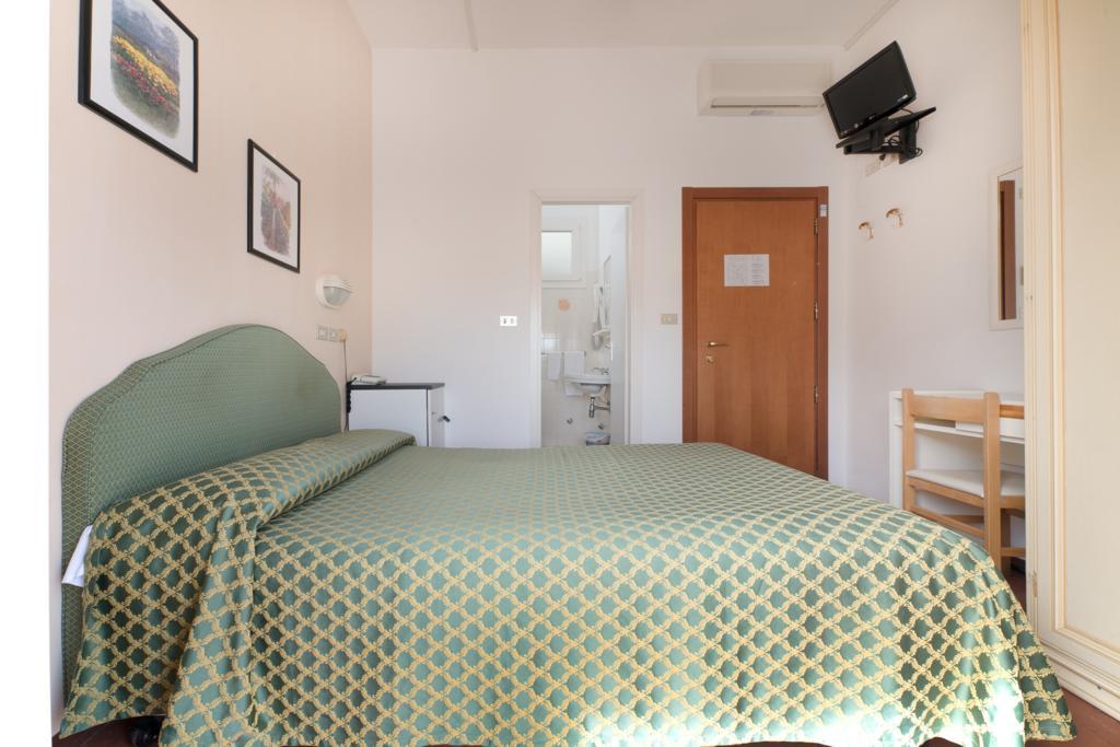 Hotel Belsoggiorno Cattolica Exterior photo
